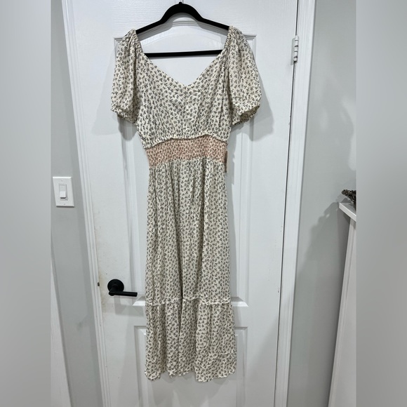NWT- Dex Smocked Waist Tiered Maxi Dress - Picture 2 of 6